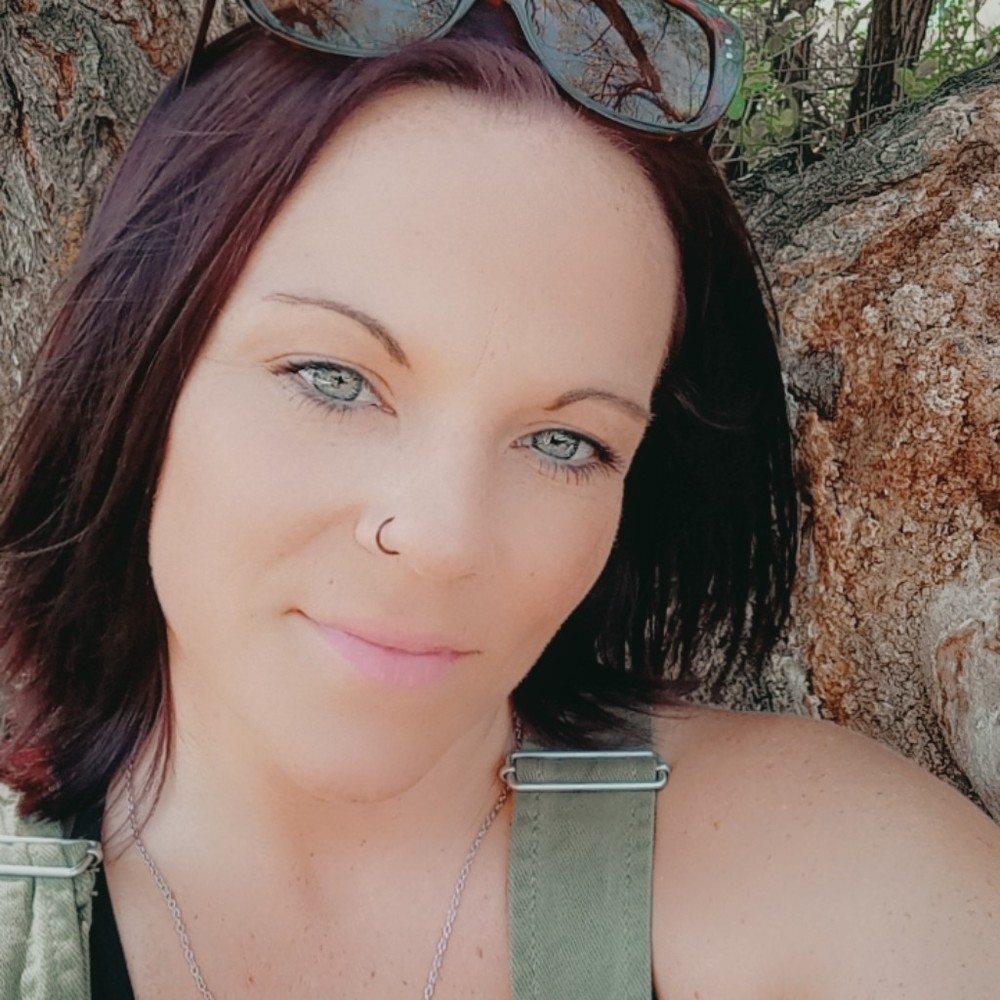 Meet your Posher, Tiffany